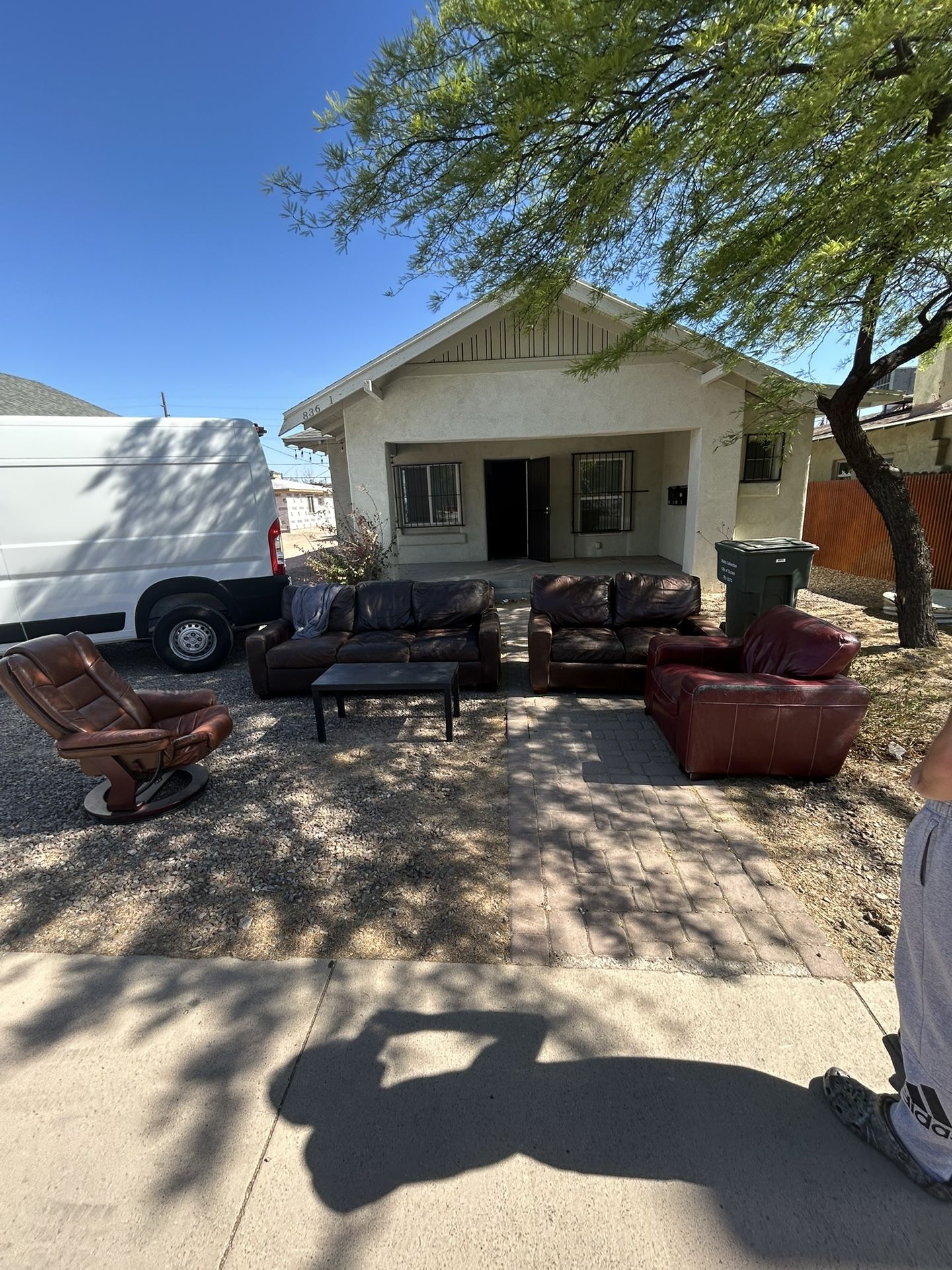 FREE!!! Couches, Sofas, Living Room Set