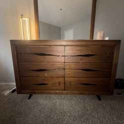 Bedroom Set ( QN Bedset/ 6 Drawer Dresser W Mirror