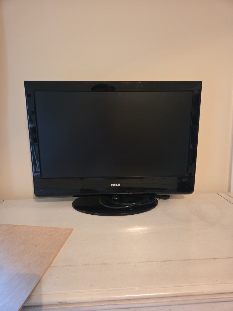RCA TV