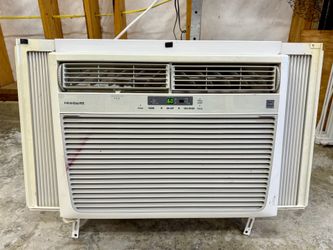 Frigidaire Window Air Condition 550 Sq Ft