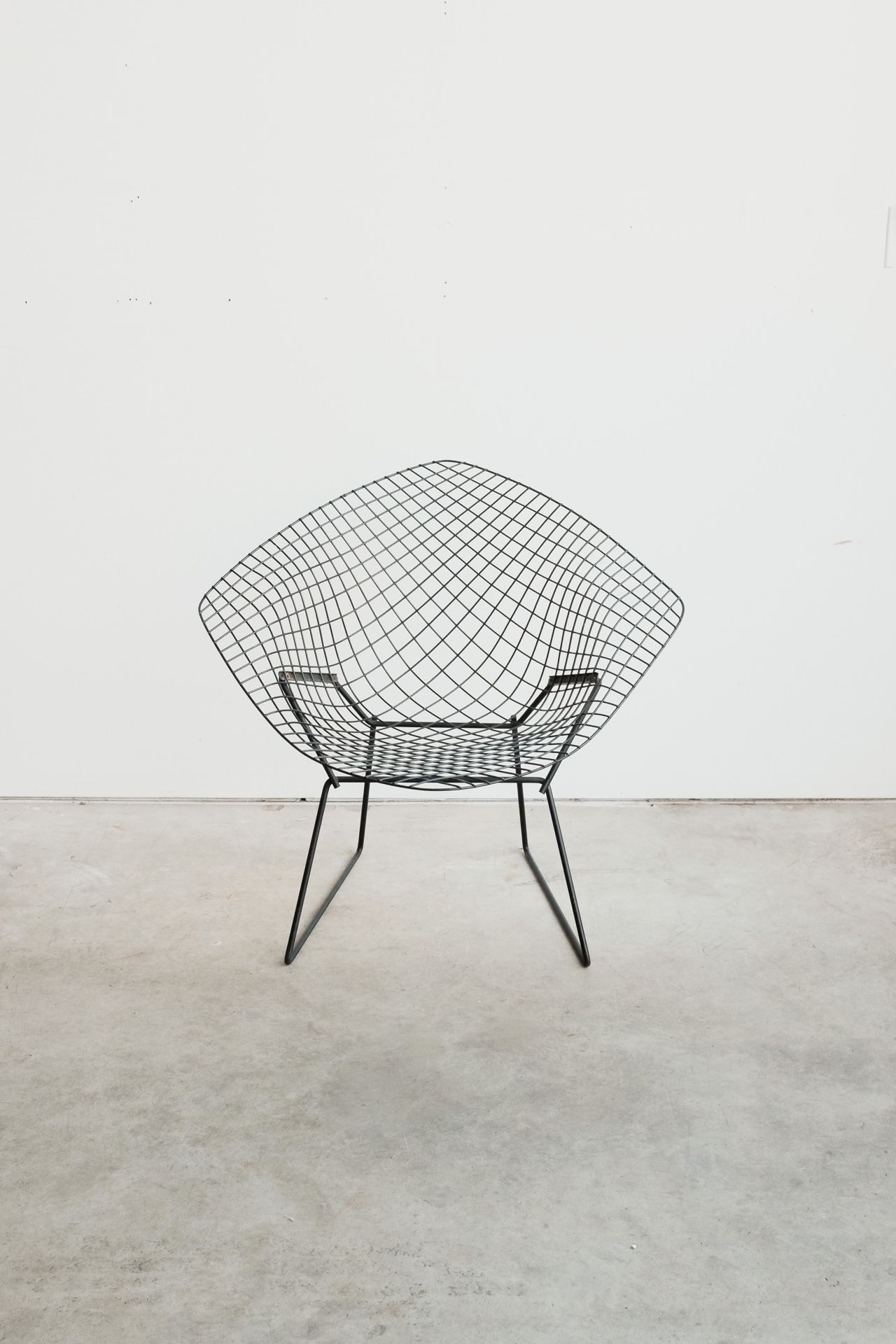 Vintage Mid Century Knoll Bertoia Diamond Chair - 1970s Wire Mesh, Original MCM Design