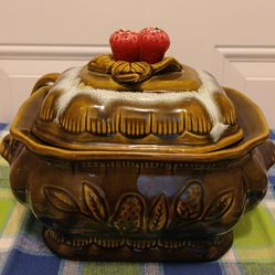 VTG California Pottery #745 Tureen