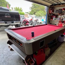 FULL SIZE BAR POOL TABLE 