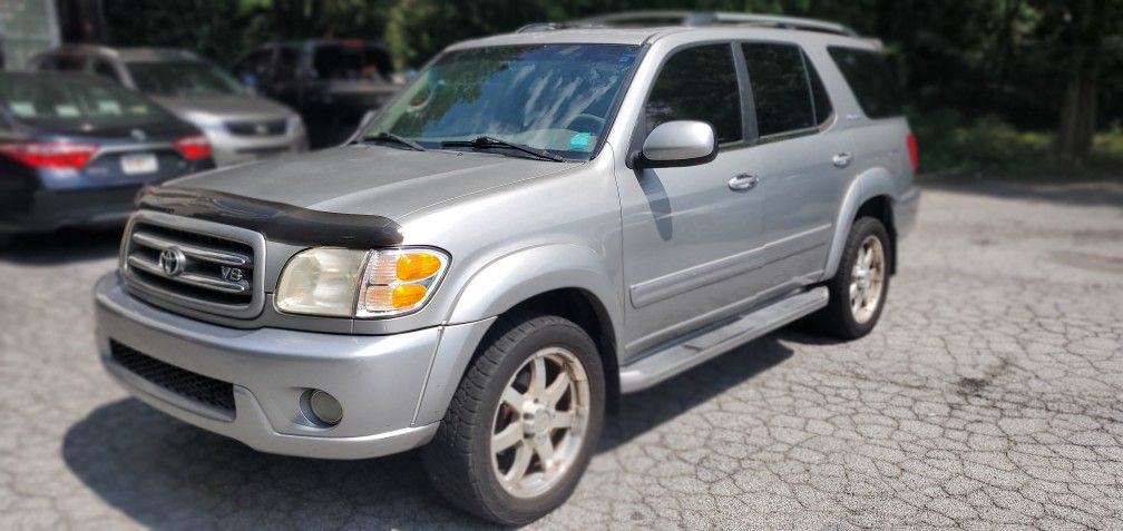 2004 Toyota Sequoia