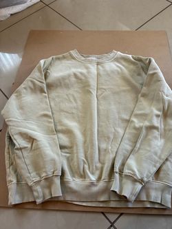 (6) XLarge Sweat Shirts & Hoodies…