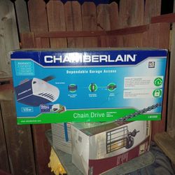 Chamberlain Garage Door Opener 