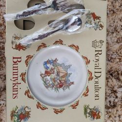 Royal Doulton Bunny kins Set