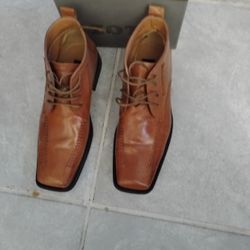 Men's Carmel Color Boots  Size 9