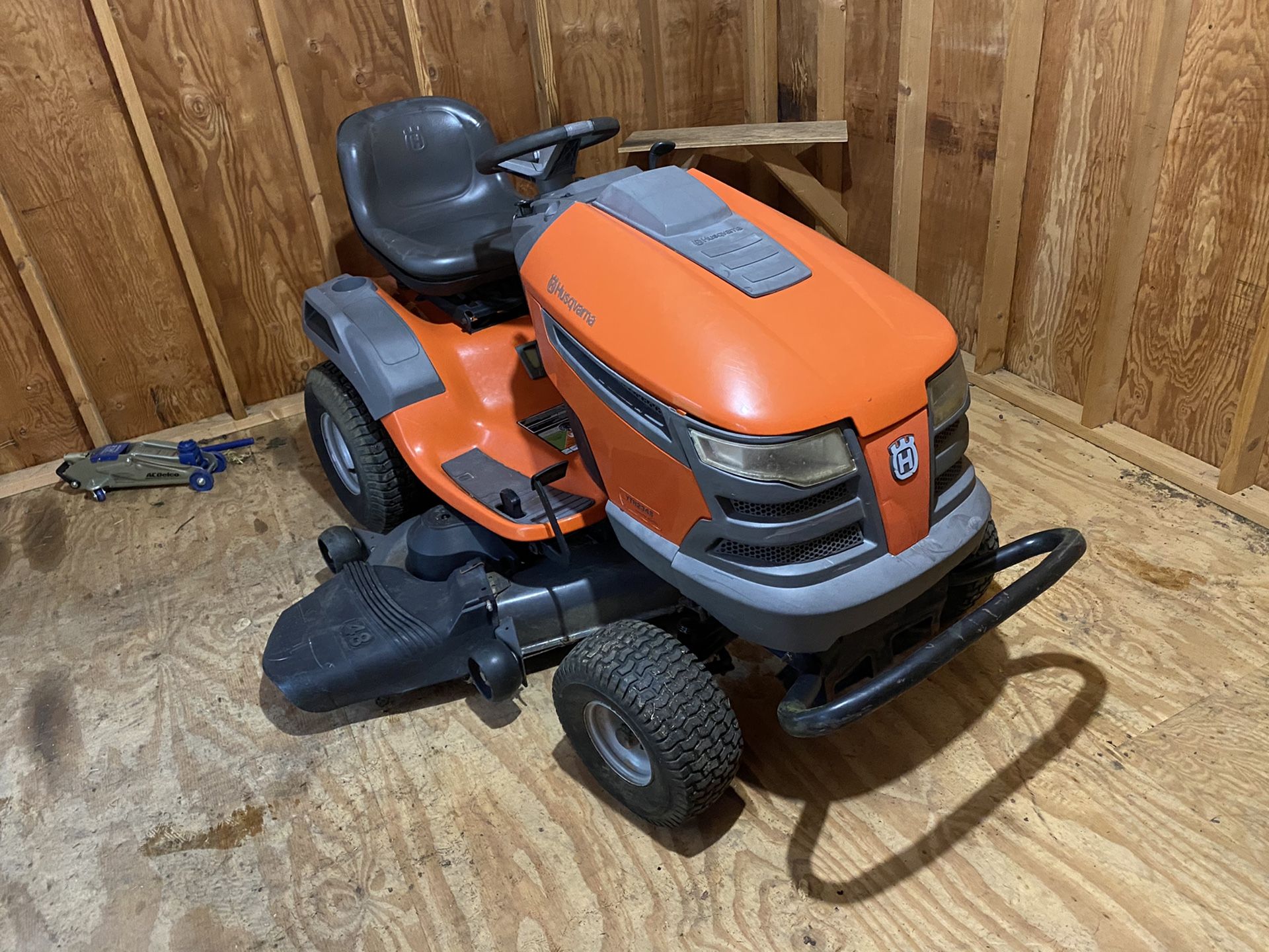 Husqvarna YTH2348 Riding Mower for Sale in Kernersville, NC OfferUp