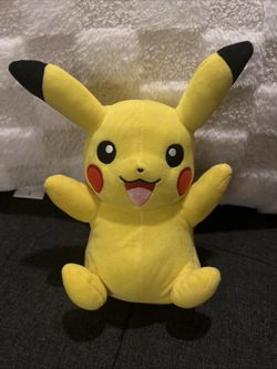 Pickachu stuff doll 9” Pokémon Plush 2022 Plushy Animal Toys