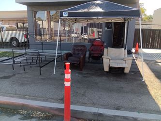 Three beautiful chairs will look nice and your business store