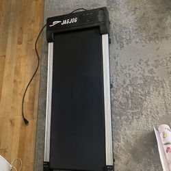 Walking Pad / Tread Mil