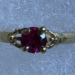 14K Gold Ring & Matching Earrings – Child / Petite Size 3.5.  1 gram 