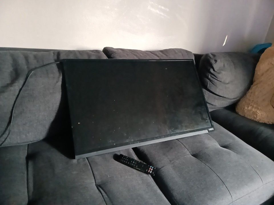 40" Vizio Tv