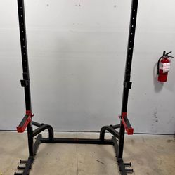 SQUAT RACK 