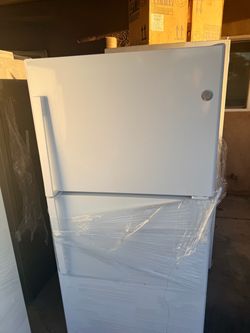2 door refrigerator+freezer