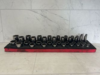Snap-on 338TSWYAFR 38pc SAE 1/2" Drive Socket Set – Shallow & Deep w/ Pro-Fi Tray (A1G006562)