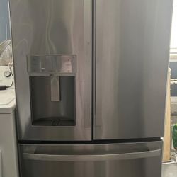 GE Stainless Steel French Door Fridge 
