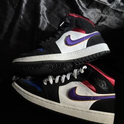 Jordan 1 Mids 