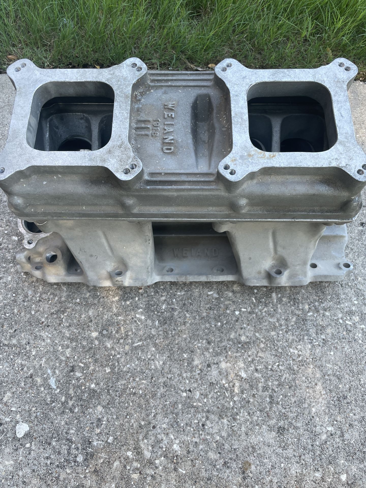 1918 Weiand 2X4 Tunnel Ram Chevy Chevrolet BBC 396 427 454 Intake Manifold 5996 complete set. 700 OBO. Located in Allen tx.