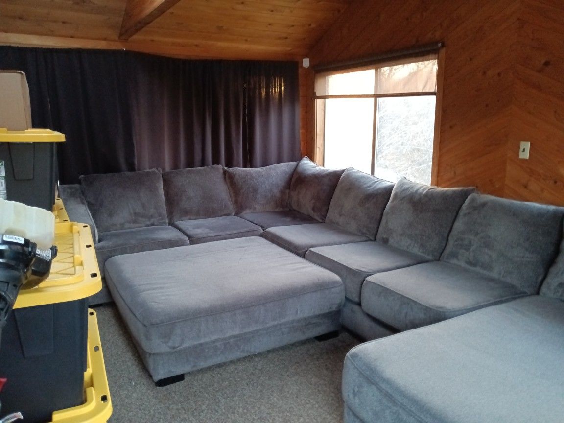 4 pieces Section King Size Sofa Set