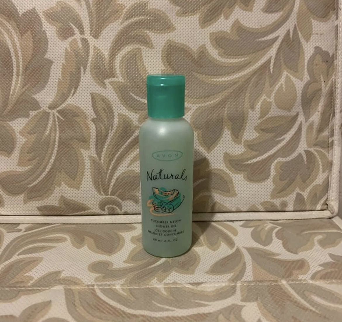 Avon naturals cucumber melon gel mini
