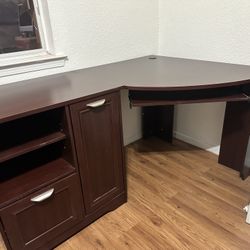 Desk With Hutch