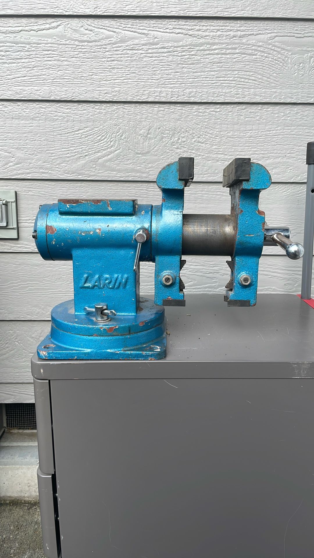 Larin 5” Bench Vise