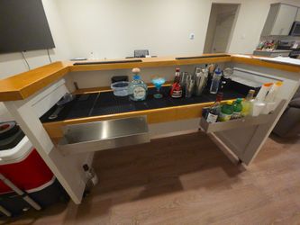 Foldable mobile bar