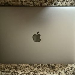 MacBook Pro 2020 M1 8/256gb