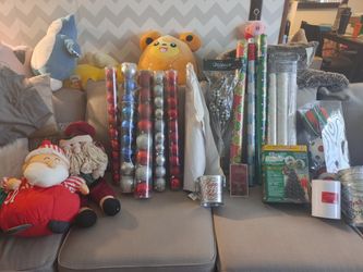 Xmas Christmas navidad lot of gift wrap and decorations