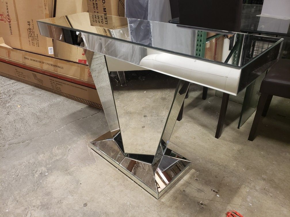 New silver accent table tax included