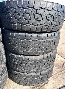 Toyo open country LT275/65R20