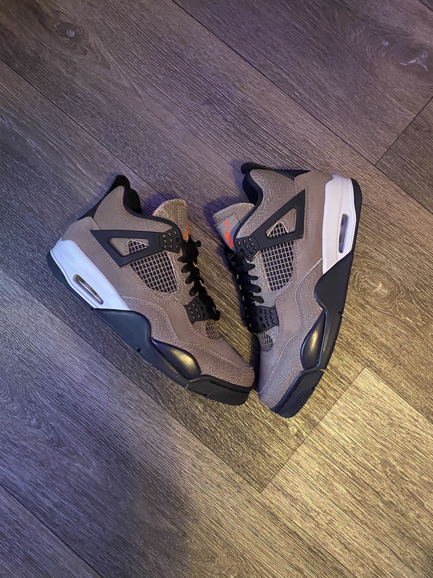 Jordan 4 Taupe Size 8.5