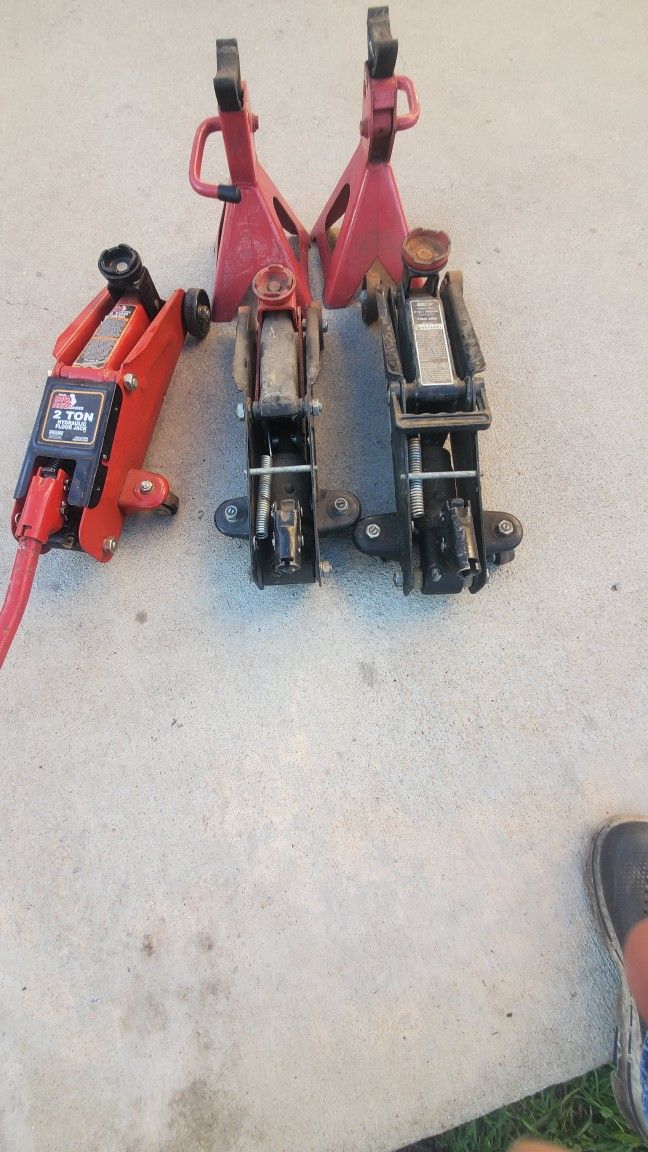 Car Jacks and Set Of Jack Stands