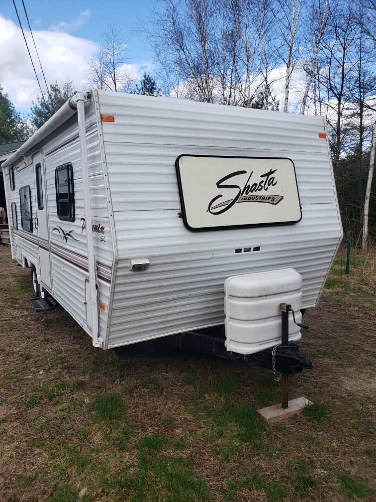 1999shasta camper