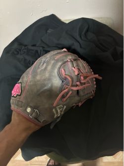 Baseball glove