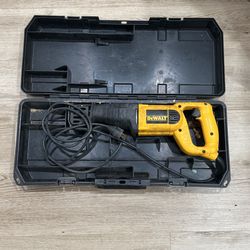 Dewalt Heavy Duty Saw saw 