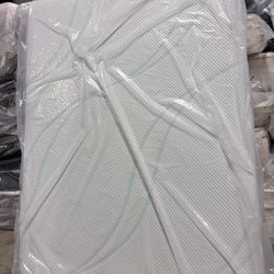 Queen Mattress Tempurpedic ProAdapt Firm 