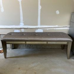 American Signature Bedroom & Bench