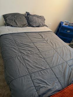 Full Size Bed & Rails