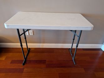 Storage table