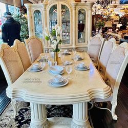 Michael Amini Monte Carlo Snow Dining Set
