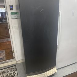 Gladiator 17.4 Cu Ft Garage Refrigerator 