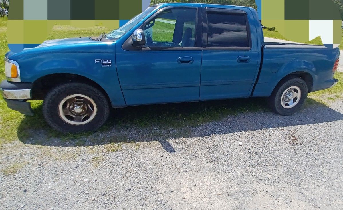 2001 Ford E-150