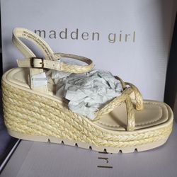Madden Girl Wedges