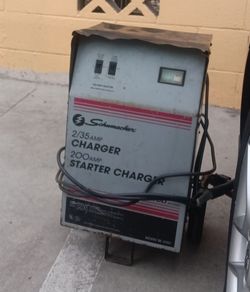 BATTERY CHARGER