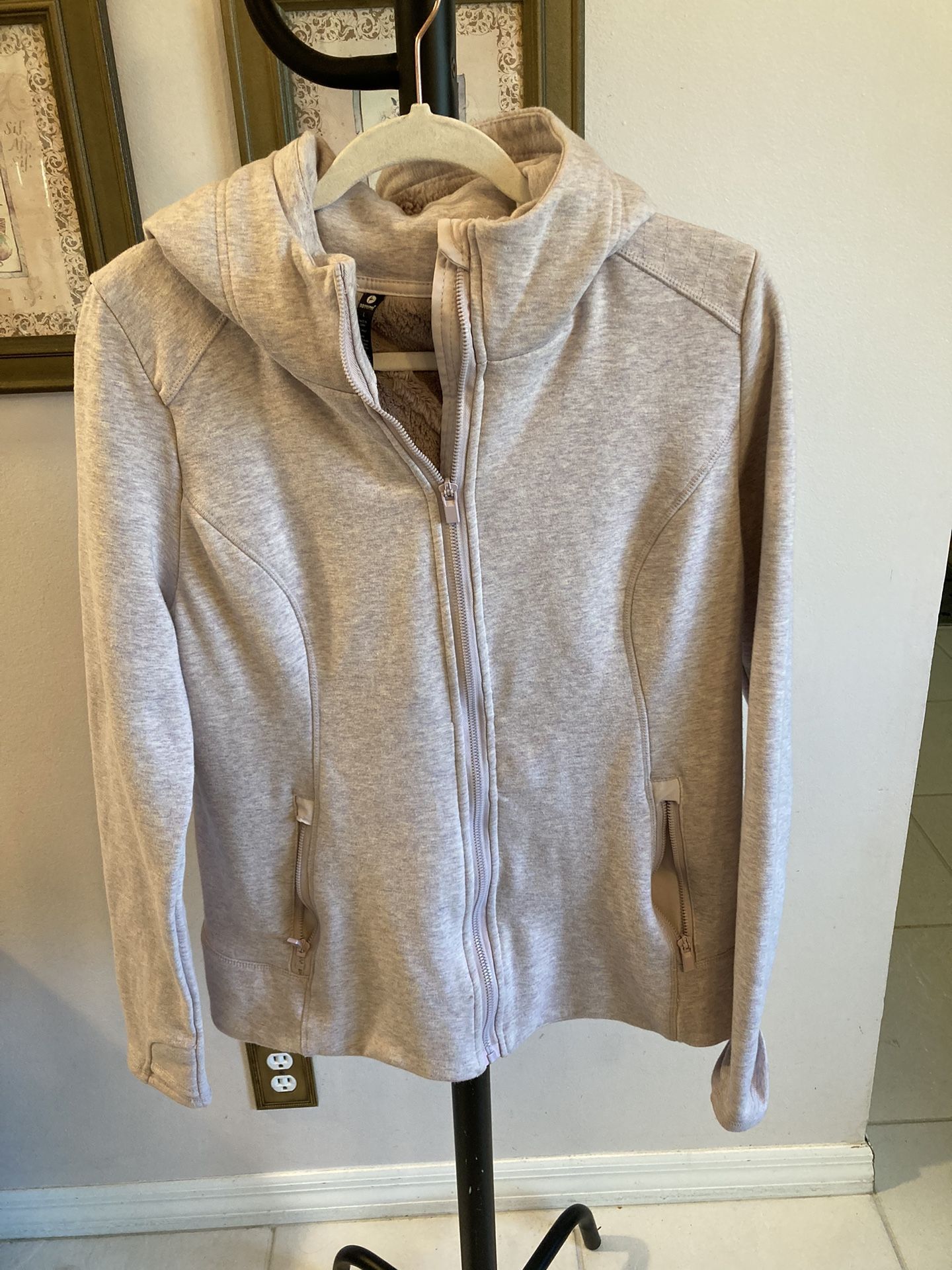 90 Degree By Reflex Zip Jacket w/ Hood, Faux Sherpa Lining & Thumb Holes Size LARGE