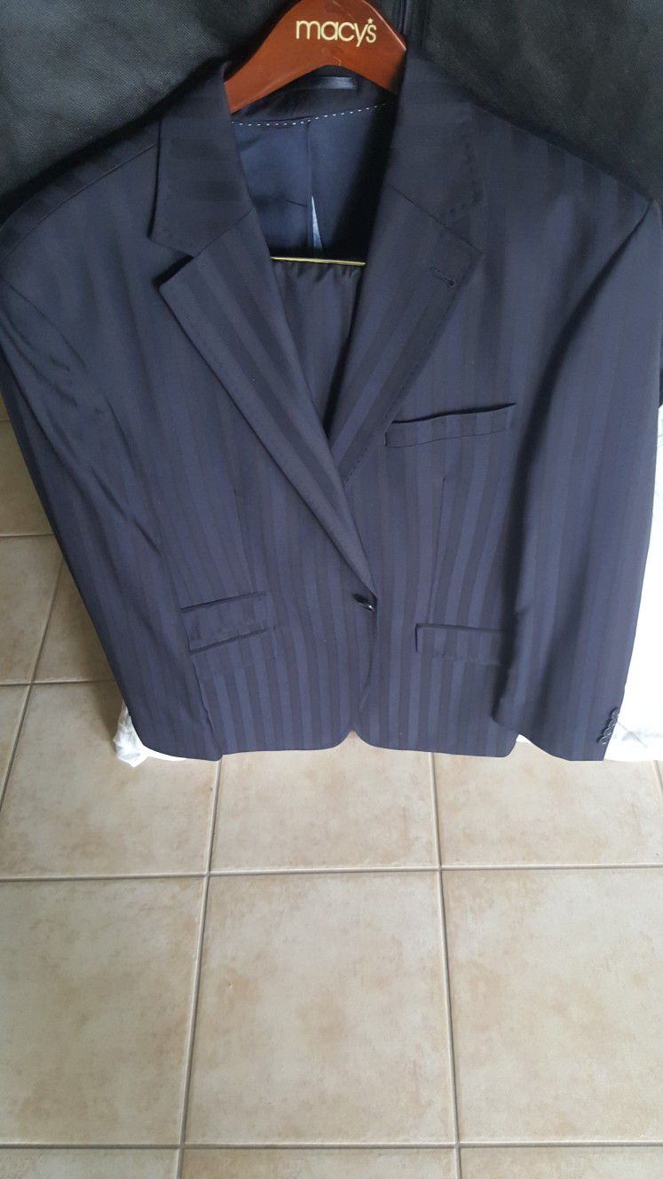 GERMAN SUIT SET IN JACKET SIZE 44L AND PANS IN SIZE 38X30 IN 100% PURE WOOL SHIRT INCLUDED FOR FREE