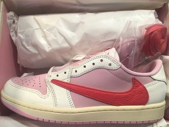 🌸 Air Jordan 1 Low Travis Scott - Sail Tropical Pink Size 7M 🌸 in hand